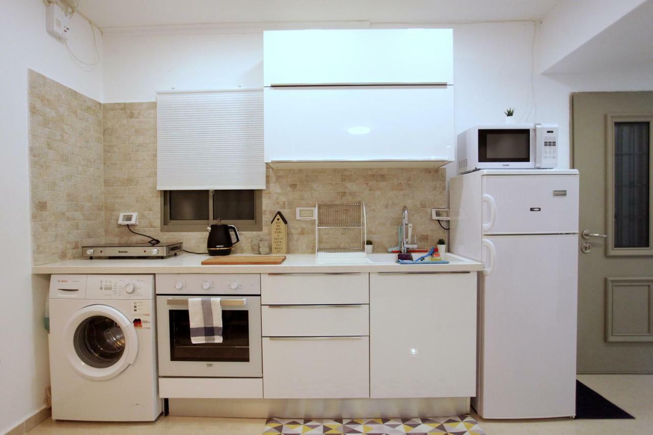 Modern Home In The Heart Of Nachlaot Jerusalem Exterior foto